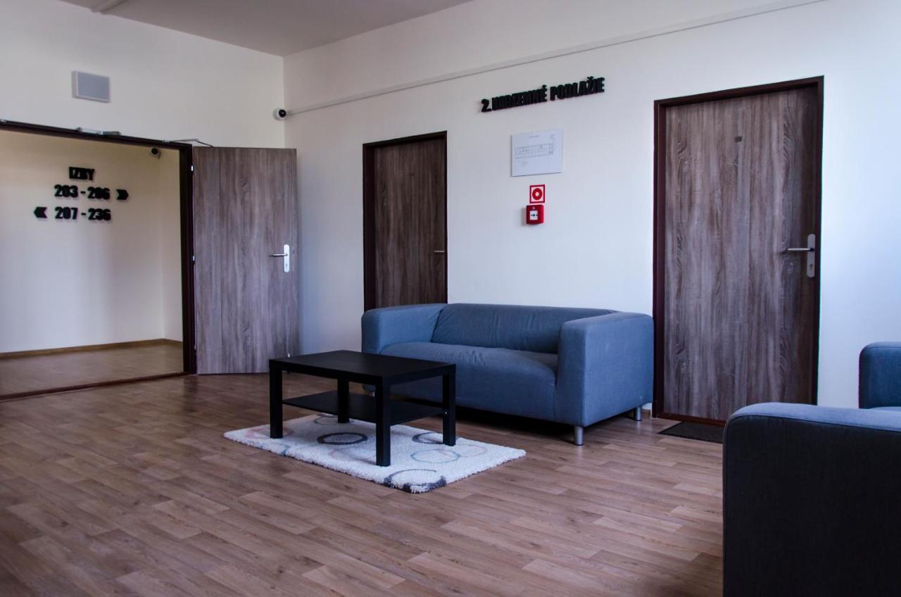 Ubytovna Milex Nové Mesto nad Váhom Exterior foto